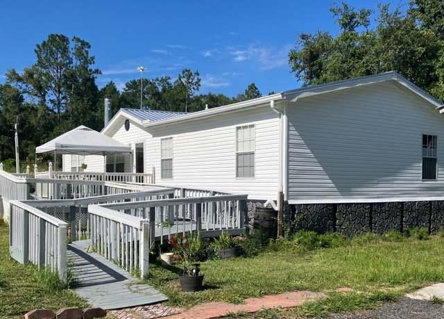 Property at 22205 43rd Dr, Lake City, FL 32024, 4 beds, 2 baths
