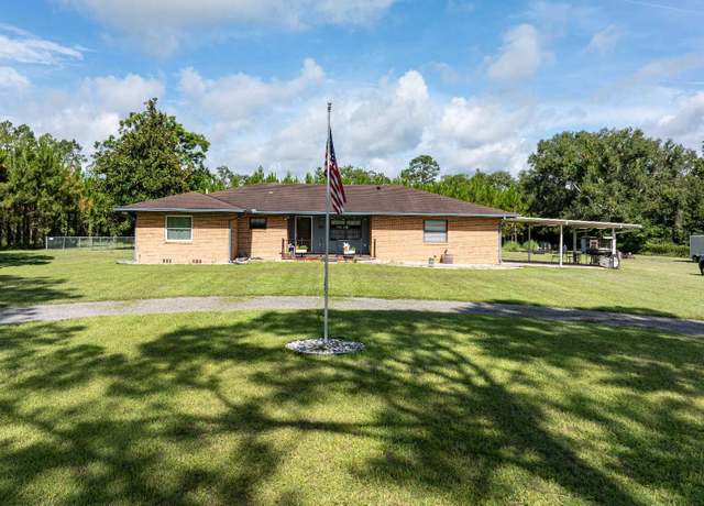 Property at 6613 137th Rd, Live Oak, FL 32060, 4 beds, 3 baths