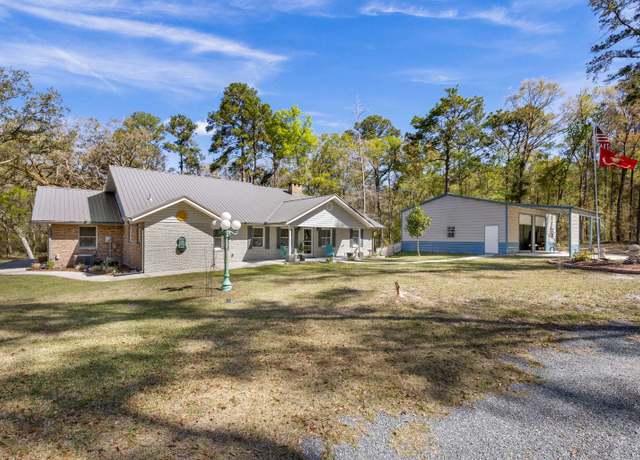 Property at 423 NW Slappy Dr, Lake City, FL 32055, 3 beds, 2 baths