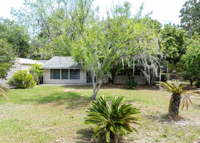 Property at 120 SE Arapaho Ln, Lake City, FL 32025, 3 beds, 2 baths
