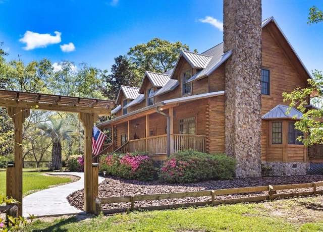 Property at 25743 NW 62nd Ave, High Springs, FL 32643, 5 beds, 4 baths