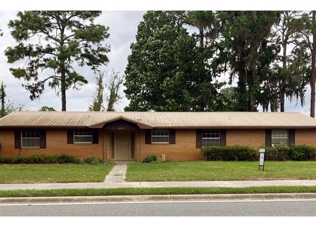 Property at 1871 SE Baya Dr, Lake City, FL 32025, 3 beds, 2 baths