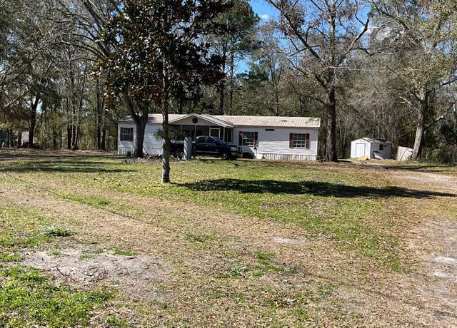 Property at 3490 SW Sisters Welcome Rd, Lake City, FL 32024, 4 beds, 2 baths