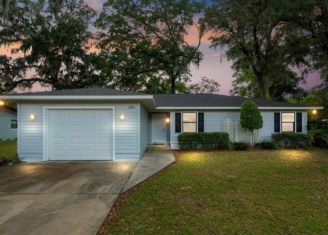 Property at 3390 NE 17th Ave, FL 34479, 3 beds, 2 baths
