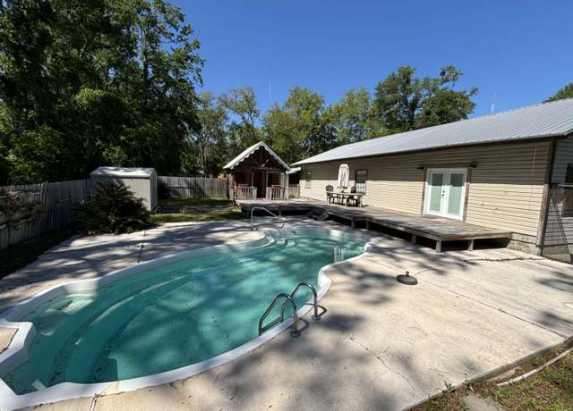 Property at 411 NW David Dr, Lake City, FL 32055, 3 beds, 2 baths