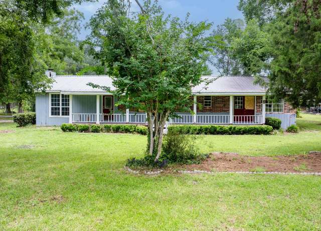 Property at 11793 108th Trl, Live Oak, FL 32060, 3 beds, 2 baths
