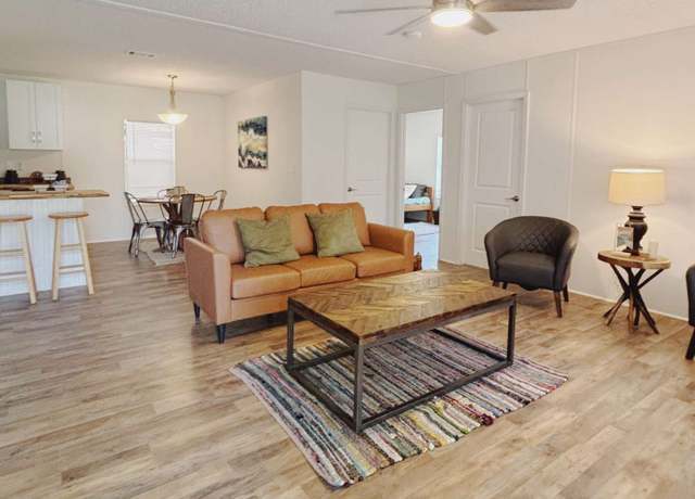 Property at 234 SW Boundary Way, Fort White, FL 32038, 3 beds, 2 baths