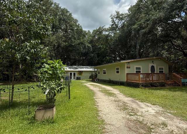Property at 173 NE Carrier Pl, Lake City, FL 32055, 2 beds, 1 bath
