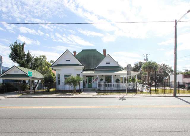 Property at 204 E Hatley St, Jasper, FL 32052, 3 beds, 1.5 baths