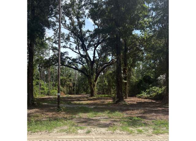 Property at 910 SW Utah St, Fort White, FL 32038