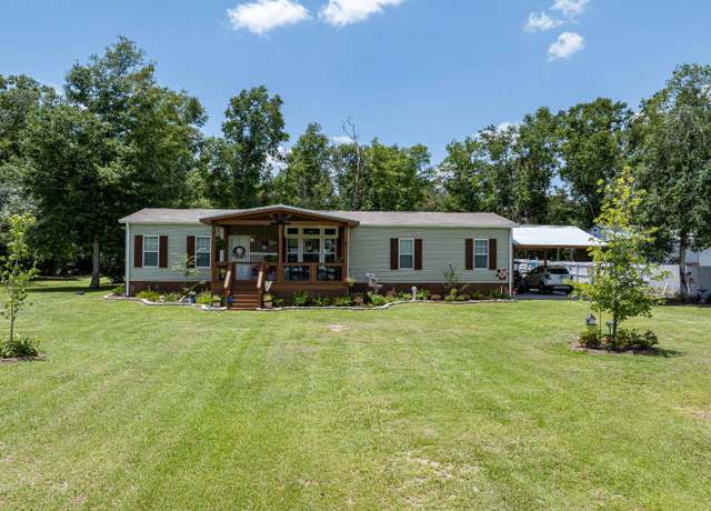 Property at 12944 92nd Pl, Live Oak, FL 32060, 3 beds, 2 baths