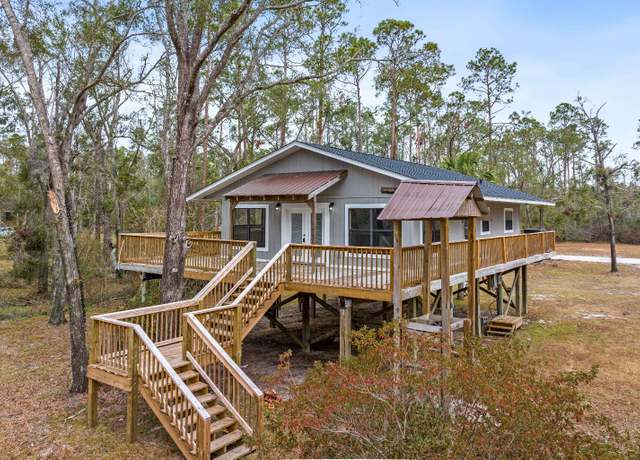 Property at 18651 229th Dr, Live Oak, FL 32060, 2 beds, 2 baths