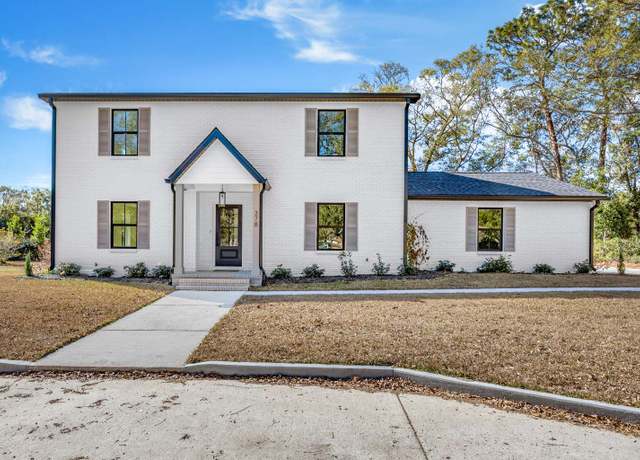 Property at 378 NW Clubview Cir, Lake City, FL 32055, 4 beds, 3 baths