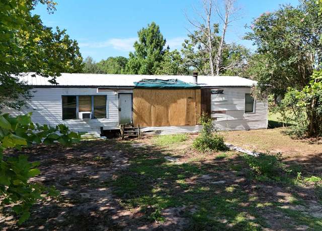Property at 1685 NW Ogden Loop, Lake City, FL 32055, 3 beds, 2 baths