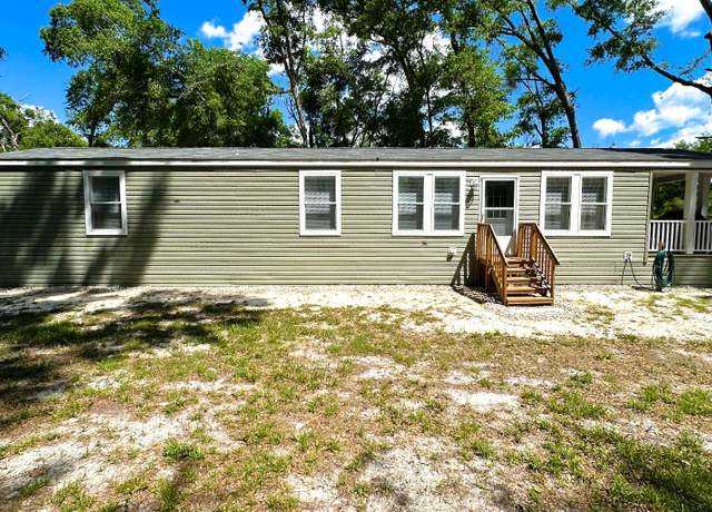 Property at 121 NE Lawrence St, Mayo, FL 32066, 2 beds, 2 baths
