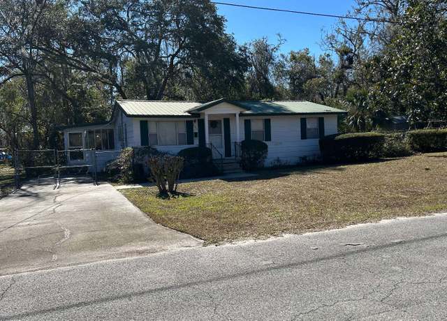 Property at 833 NW Roberts St, Live Oak, FL 32064, 3 beds, 1 bath