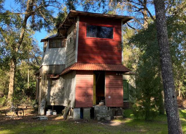 Property at 165 SW Alabama Gln, Fort White, FL 32038, 2 beds, 1 bath