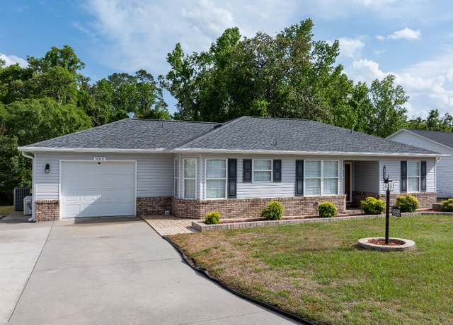 Property at 585 SE Rosewood Cir, Lake City, FL 32025, 2 beds, 2 baths