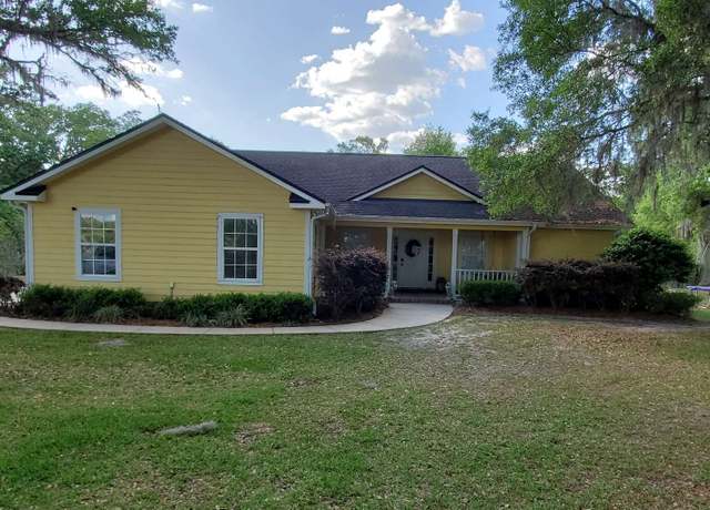 Property at 603 SE Myrtis Rd, Lake City, FL 32025, 2 beds, 2.5 baths