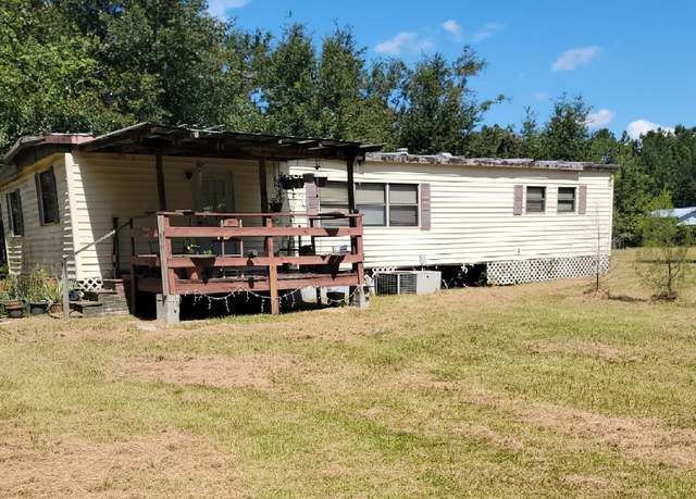 Property at 706 SE Sulton Loop, Lake City, FL 32025, 2 beds, 2 baths