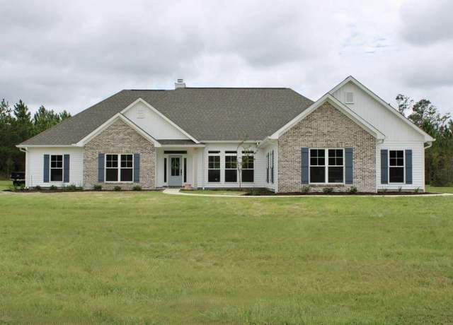 Property at 9848 SW 59th Aly, Jasper, FL 32052, 4 beds, 3 baths