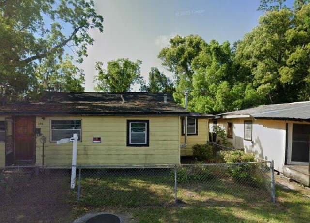 Property at 208 NW Long St, Lake City, FL 32055, 2 beds, 2 baths