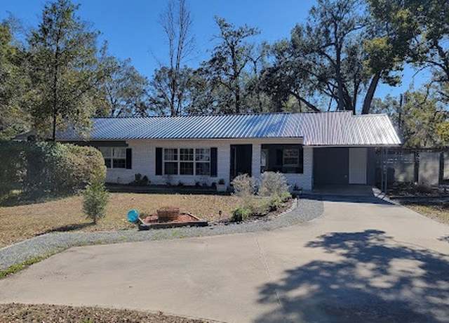 Property at 112 Manor St, Live Oak, FL 32064, 3 beds, 2 baths
