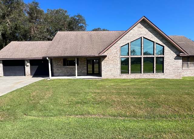 Property at 133 SW Brothers Ln, Lake City, FL 32025, 3 beds, 2 baths