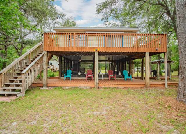 Property at 117 SE 936th St, Old Town, FL 32680, 2 beds, 1 bath