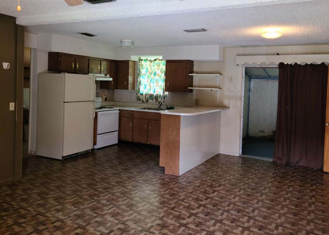 419 SW Tina Gln