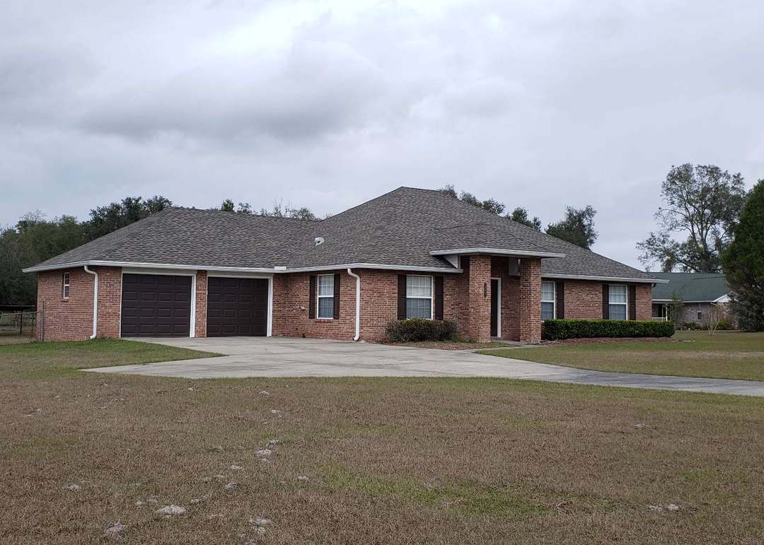 186 SW Bullard Ct
