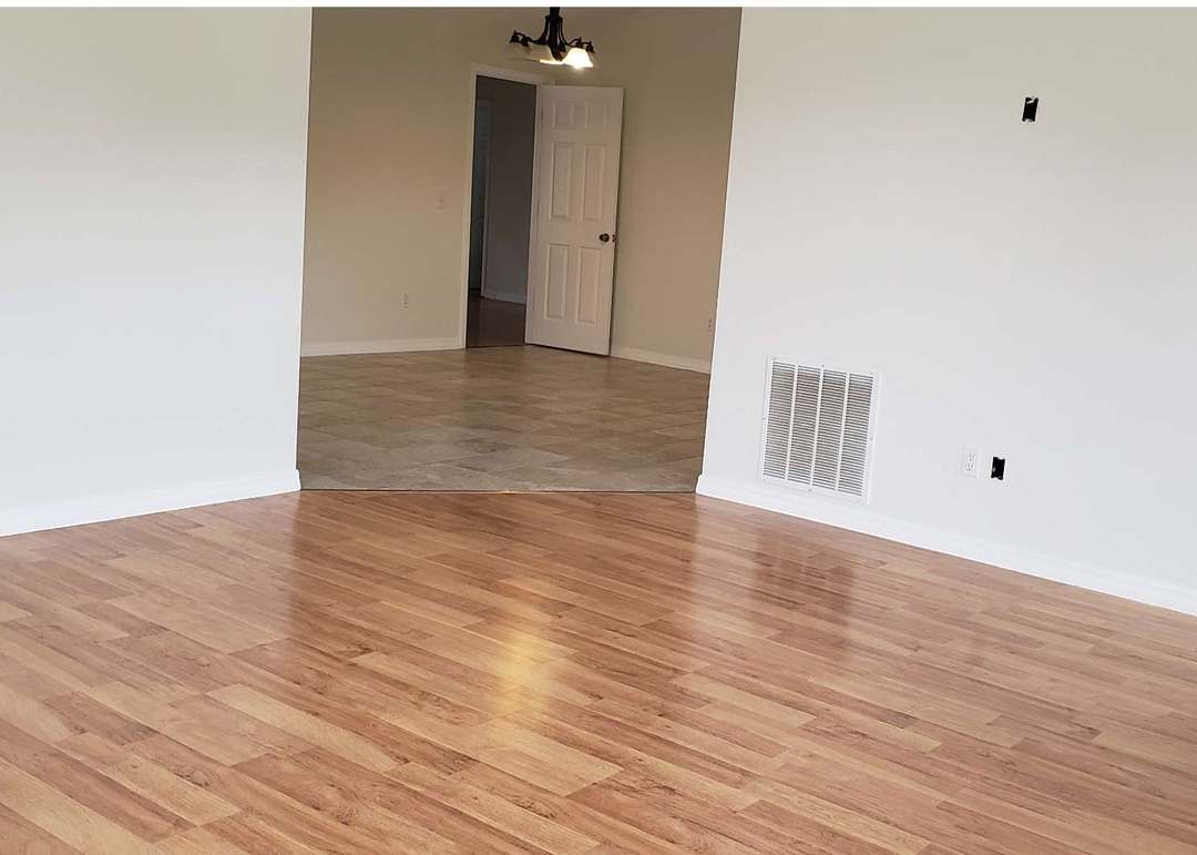 186 SW Bullard Ct