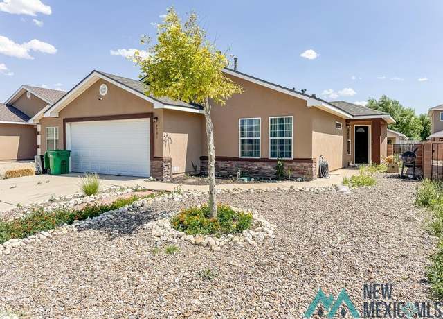 Property at 4903 W Dark Horse Rd, Hobbs, NM 88240, 4 beds, 2 baths