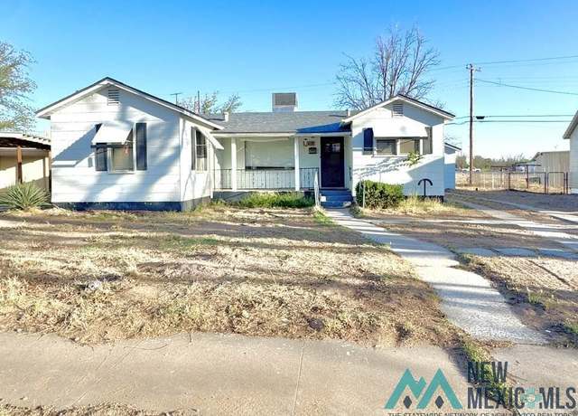 Property at 409 Margaret St, Carlsbad, NM 88220, 3 beds, 2 baths