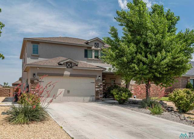 Property at 2114 E Parkwood Ave, Hobbs, NM 88240, 4 beds, 2.5 baths