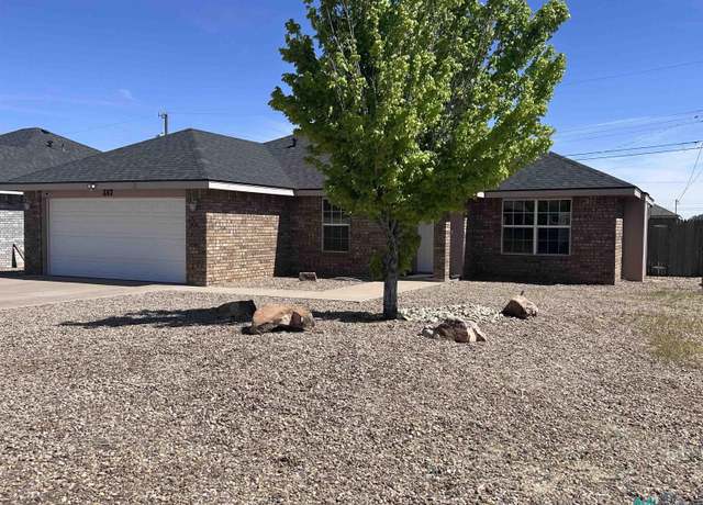 Property at 217 Sombrero Rd, Clovis, NM 88101, 3 beds, 2 baths