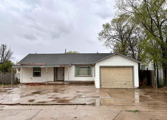 Property at 2312 Axtell St, Clovis, NM 88101, 3 beds, 2 baths