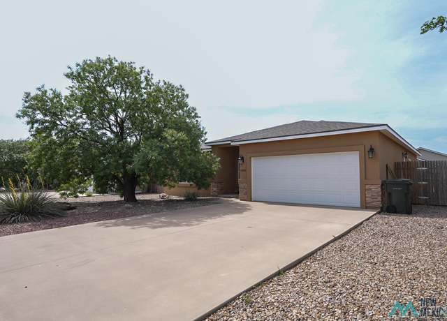 Property at 2005 Hali Ln, Clovis, NM 88101, 4 beds, 2 baths
