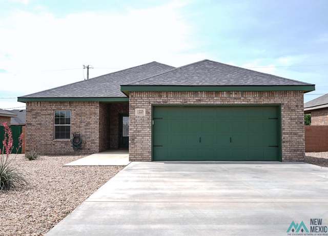 Property at 1225 Timona Dr, Clovis, NM 88101, 3 beds, 2 baths