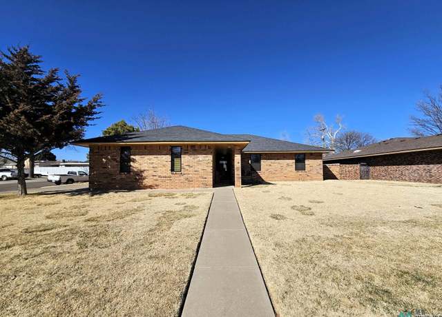 Property at 320 Kathie Dr, Clovis, NM 88101, 3 beds, 2 baths