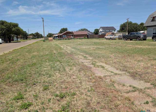 Property at 308 W 4th St, Clovis, NM 88130