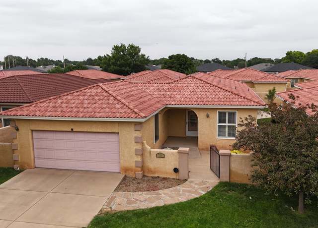 Property at 2320 Newman Dr, Clovis, NM 88101, 2 beds, 2 baths