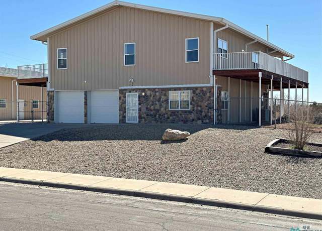 Property at 514 W 11th St, Roswell, NM 88201, 4 beds, 3 baths