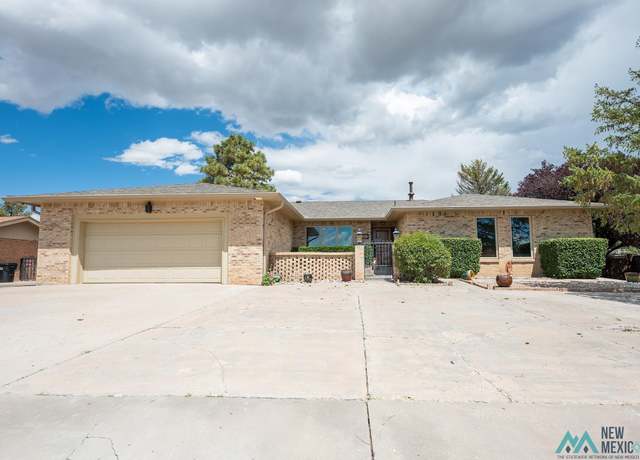 Property at 112 Golden Willow Ct, Grants, NM 87020, 3 beds, 2.5 baths