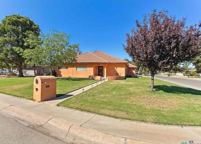 Property at 1509 Monroe St, Carlsbad, NM 88220, 4 beds, 3 baths