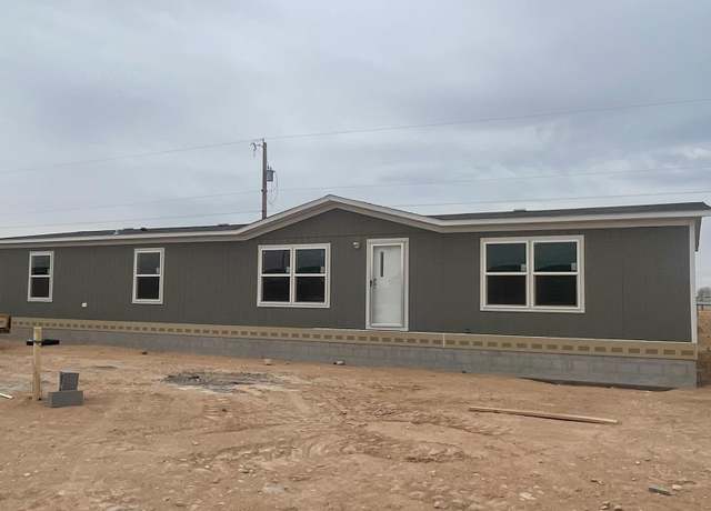 Property at 4211 Apple St, Carlsbad, NM 88220, 5 beds, 3 baths