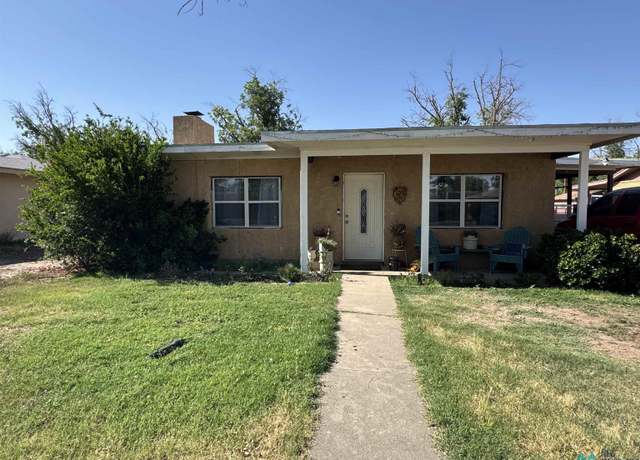 Property at 1002 Ortega St, Carlsbad, NM 88220, 3 beds, 1 bath