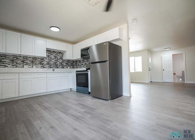 Property at 2905 Virginia Ave, Clovis, NM 88101, 3 beds, 2 baths
