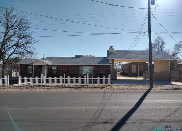 Property at 2701 Mountain Dr, Carlsbad, NM 88101, 2 beds, 1 bath