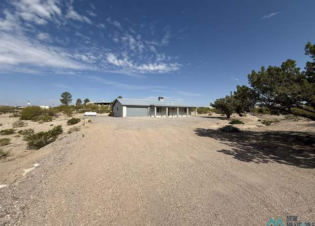Property at 68 Arabian Ln, Elephant Butte, NM 87935, 2 beds, 1 bath